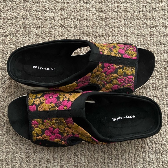 Easy Spirit Slip On Sandals - Picture 8 of 8